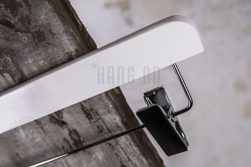 York - white pants hanger 