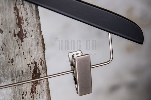 Bedford - black pants hanger