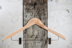 Bedford natural pants hanger mat