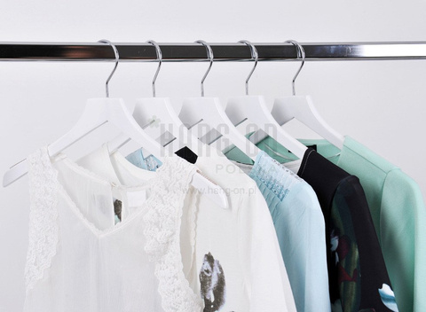 Crosby - white shirt hanger