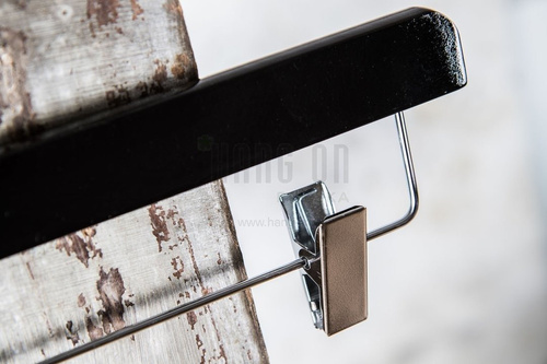 York - black pants hanger 