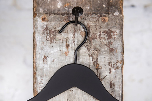 Bedford black sof touch shirt hanger