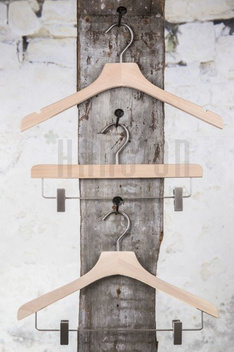 Barry natural pants hanger