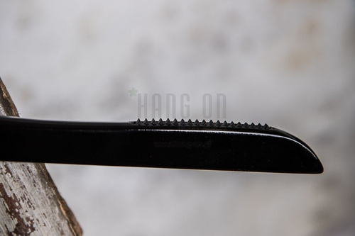 Crosby - black shirt hanger